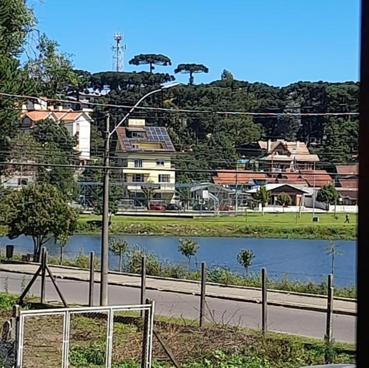 Casa Ampla Com Lareira E Churrasqueira Canela Exteriör bild